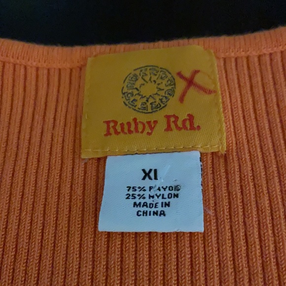 RUBY RD. ORANGE SLEEVELESS TOP - Picture 4 of 4